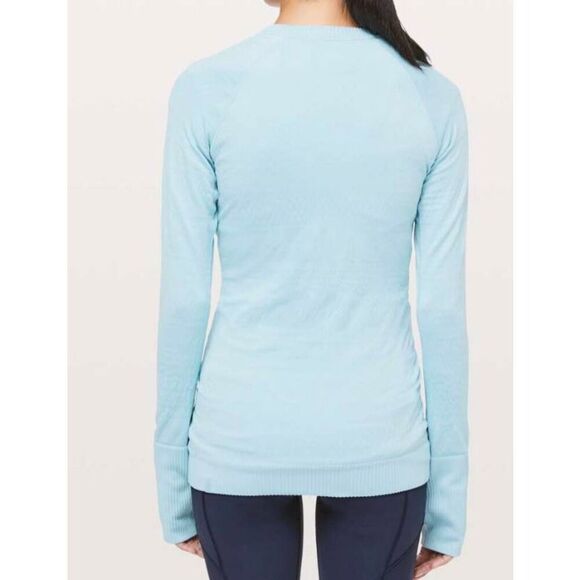 LULULEMON ATHLETICA Rest Less Pullover in Blue Haze/Blue Haze Size 4 - Picture 2 of 6